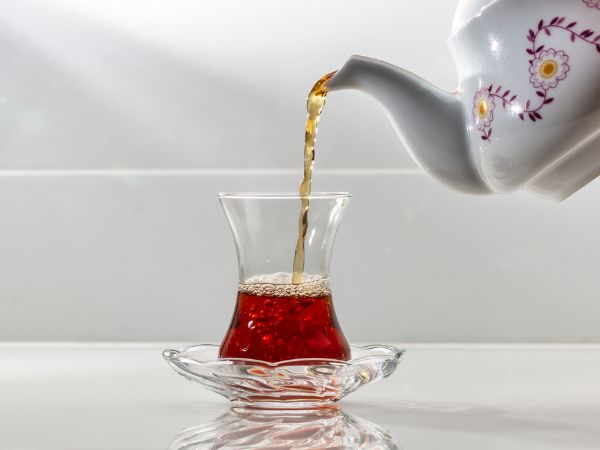 Herbata po turecku: Krótka historia tego smakowitego, rozgrzewającego serca napoju